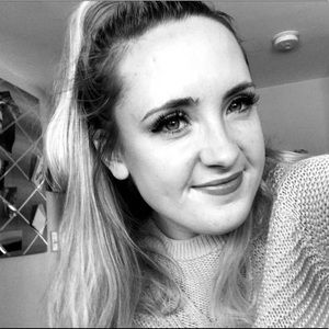 Meet your Posher, Caitie